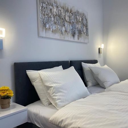 Luxury Studios & Room Five Split Exterior foto
