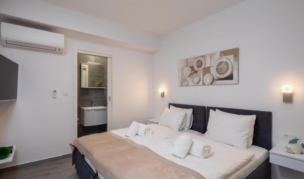 Luxury Studios & Room Five Split Exterior foto