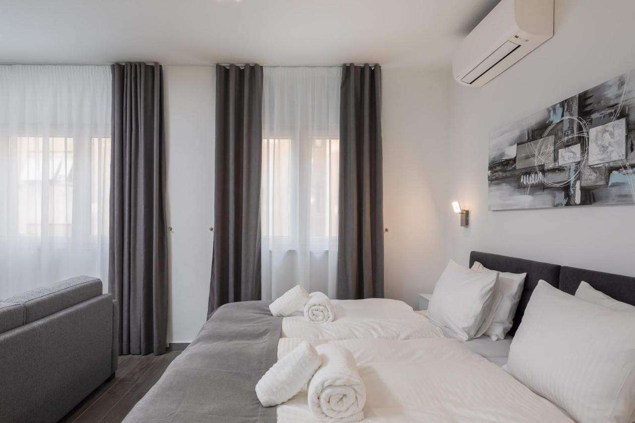 Luxury Studios & Room Five Split Exterior foto